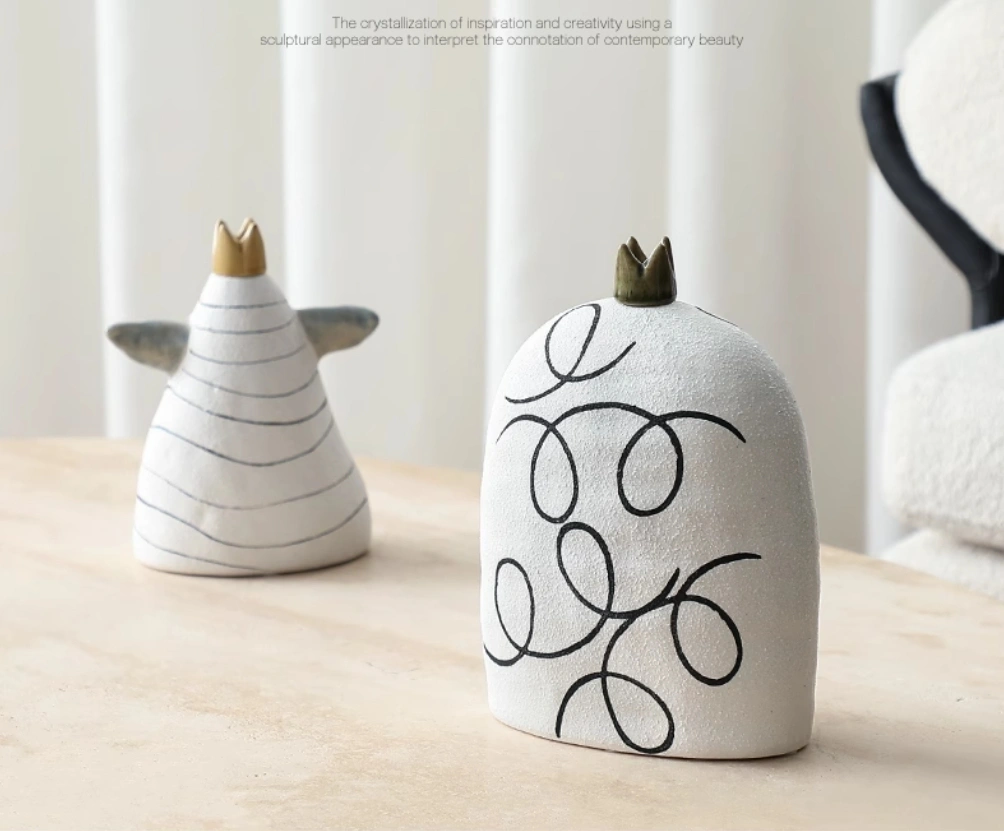 Modern minimalist ceramic ornaments for children's rooms, decorative cabinets, and decorations.