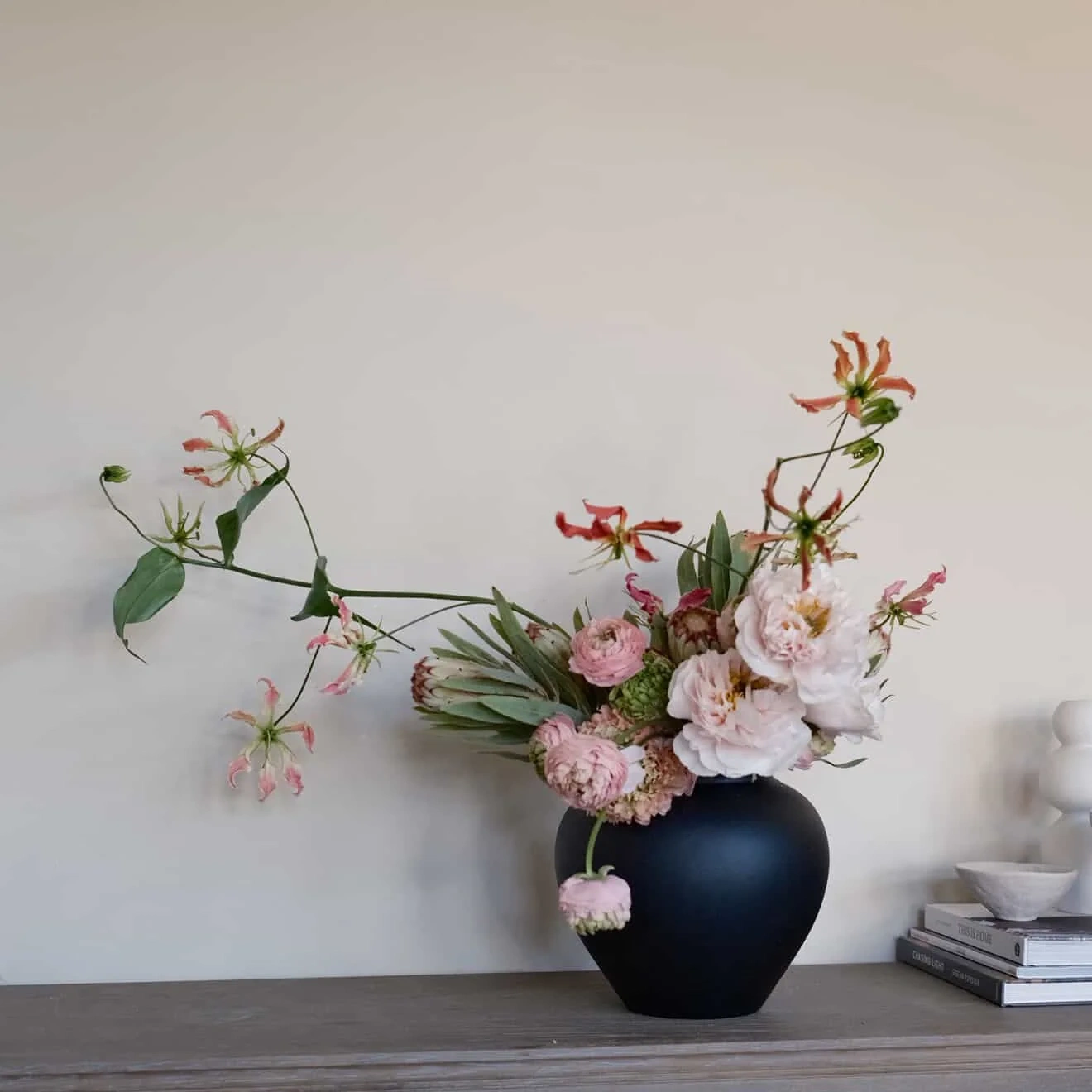 Wide-mouth vase / Narrow-mouth vase - Image 2