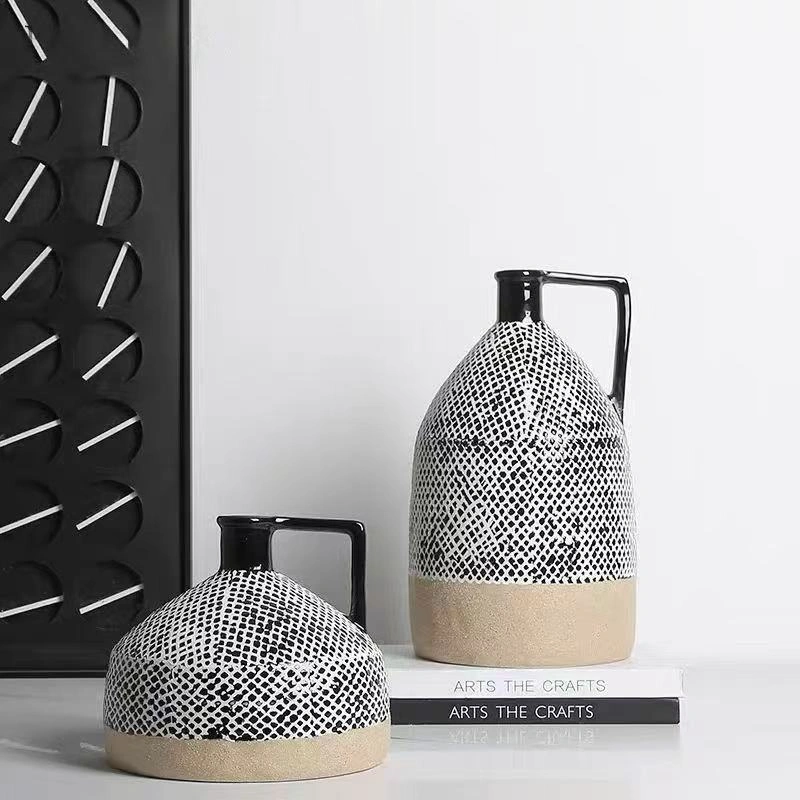New Chinese style retro speckled glaze ceramic dried flower vase, a creative decorative piece for flower arrangement in showrooms, clubhouses, living rooms, and entryways.
