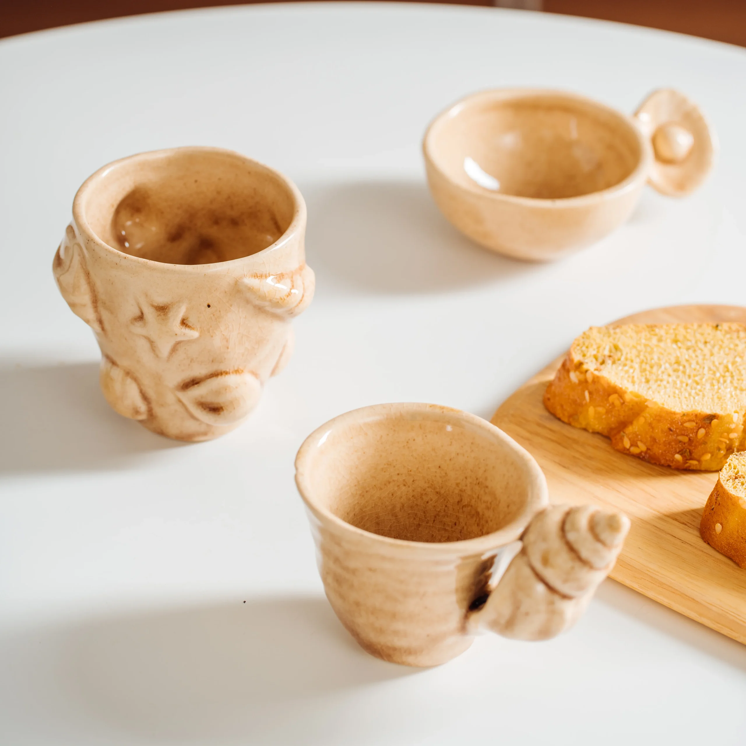 Coastal Ocean Shell Embossed Ceramic Tableware Set - Image 2