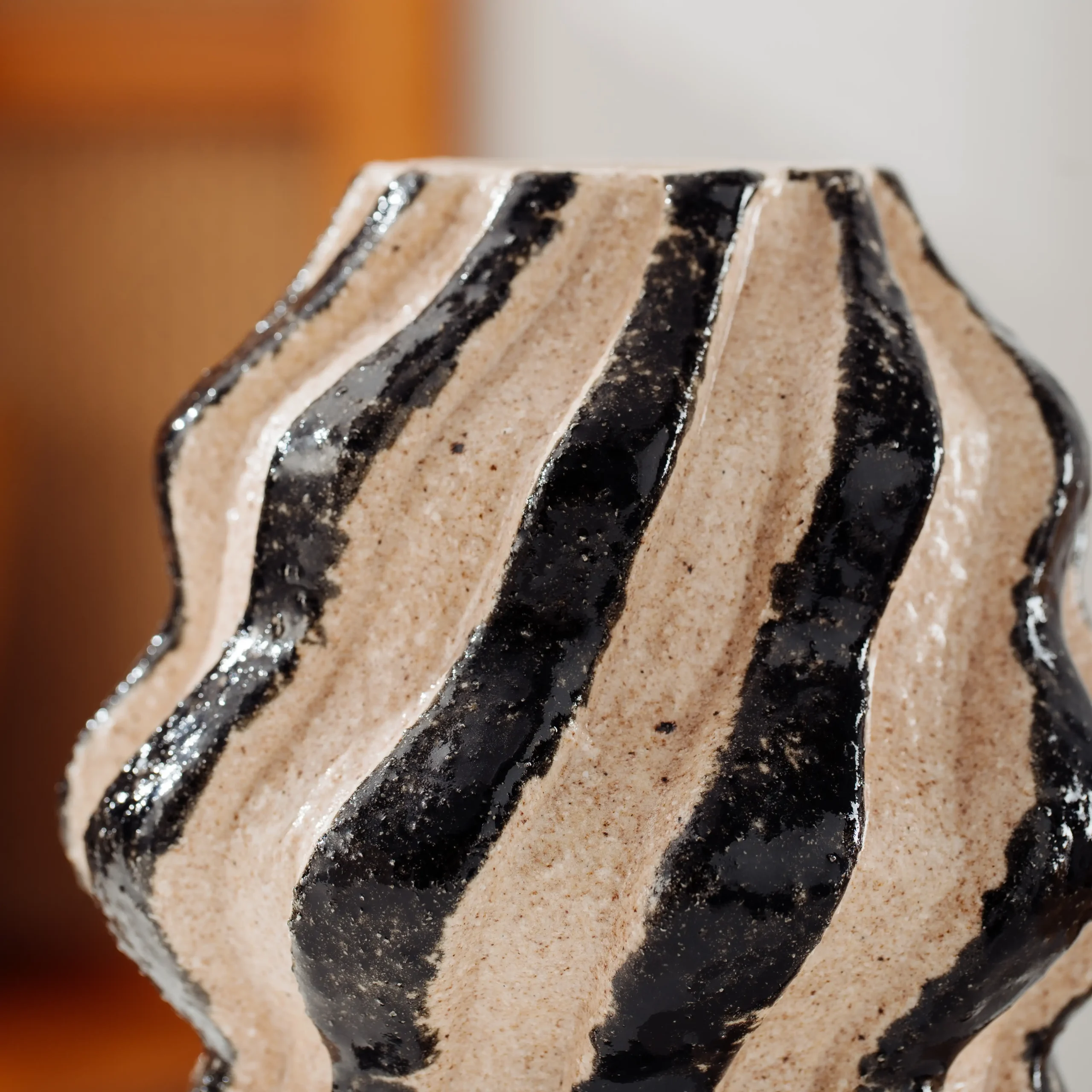 French vintage ceramic striped vase, living room flower arrangement decoration - Image 5