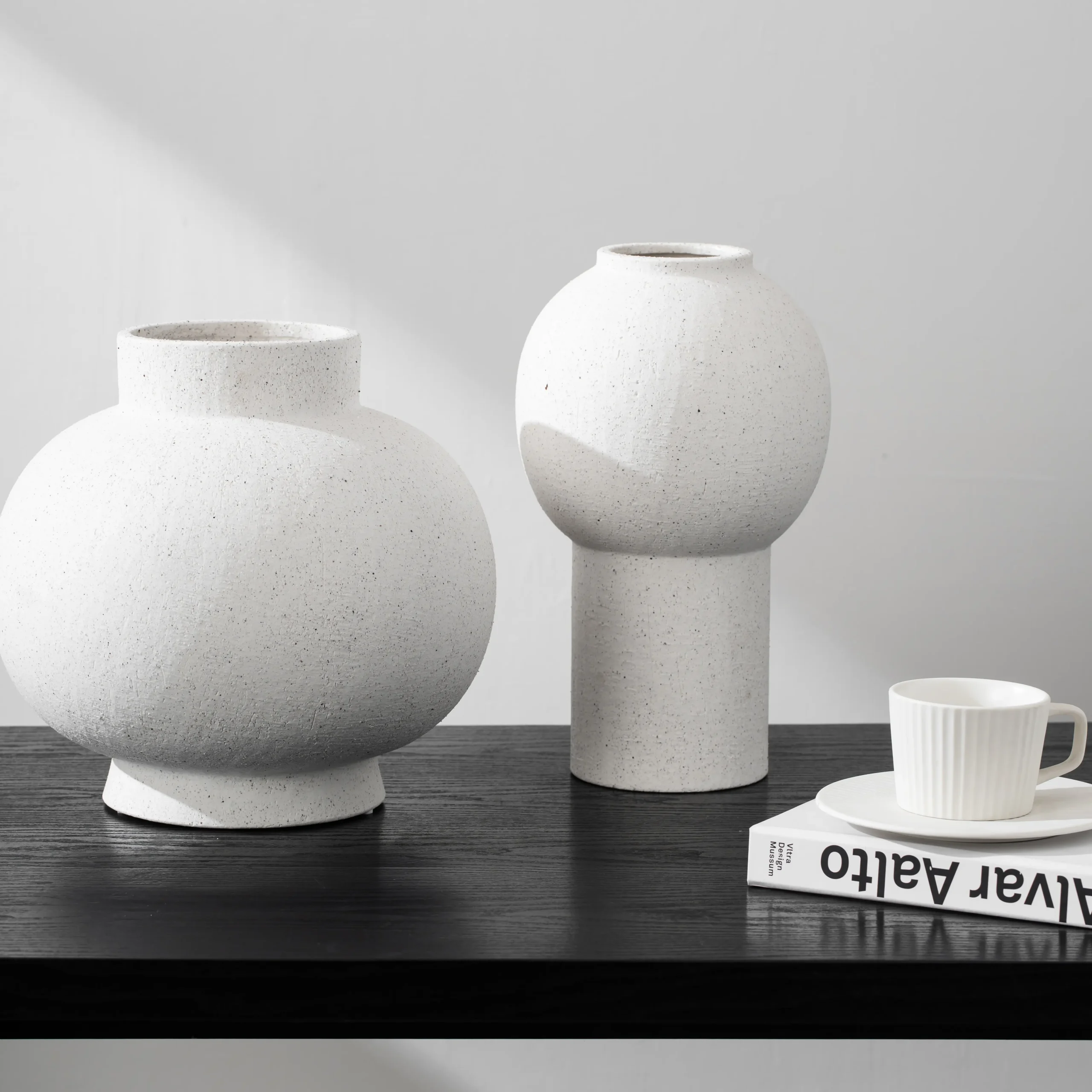White sand vase - Image 4
