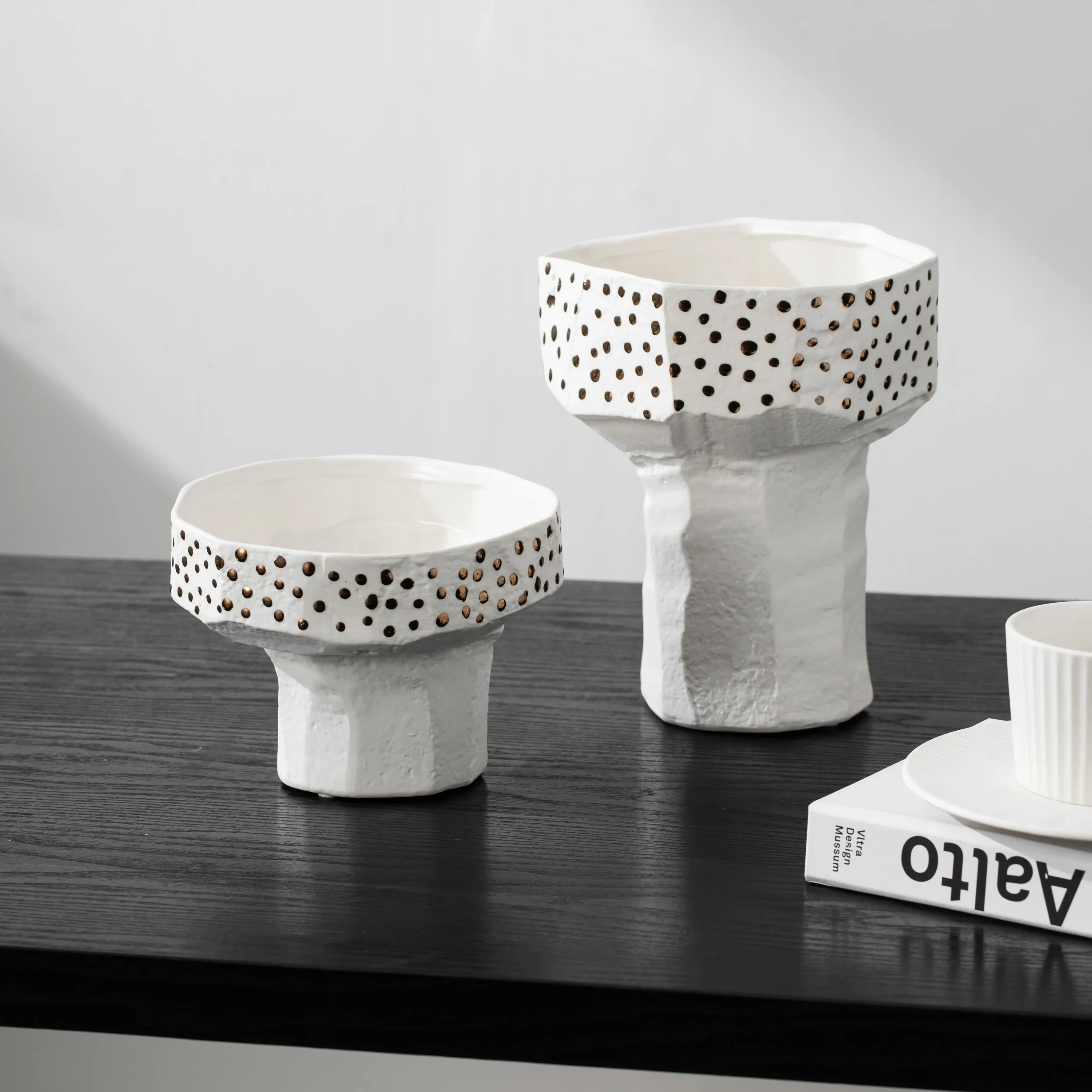 Minimalist style ceramic dot electroplated hand-painted wide-mouth vase - Image 5
